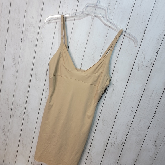 Maidenform Wear Your Own Bra Slip Firm Control Cool Comfort Beige Size 2XL #2541 - Picture 3 of 11